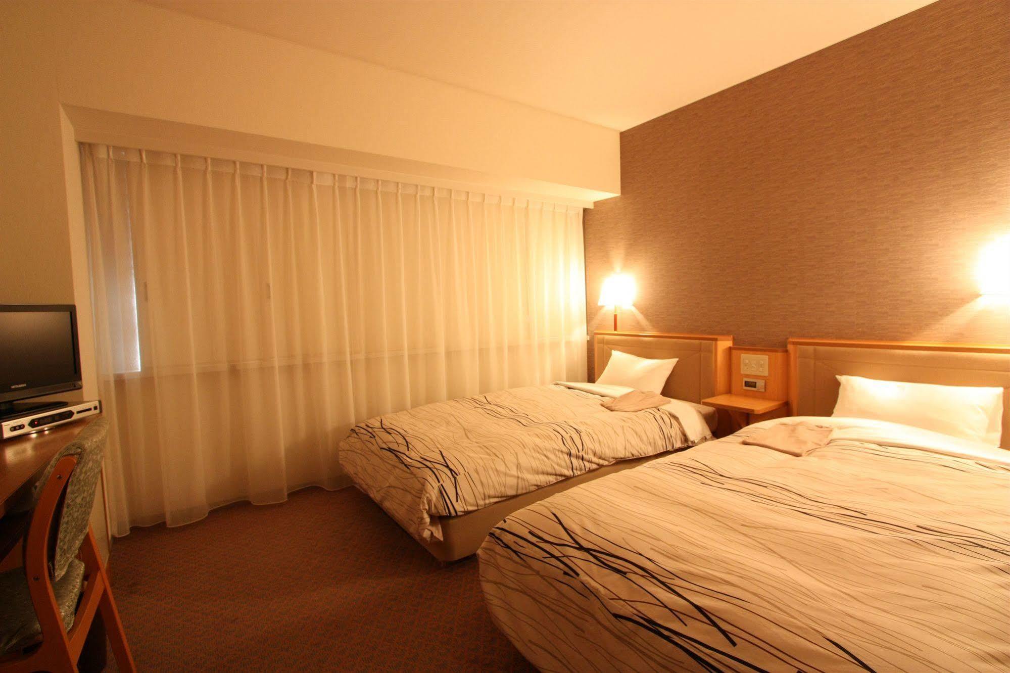 Kanazawa Manten Hotel Ekimae Dış mekan fotoğraf